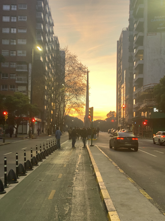La historia astronómica del sol que amanece sobre 18 de Julio... el 18 de julio