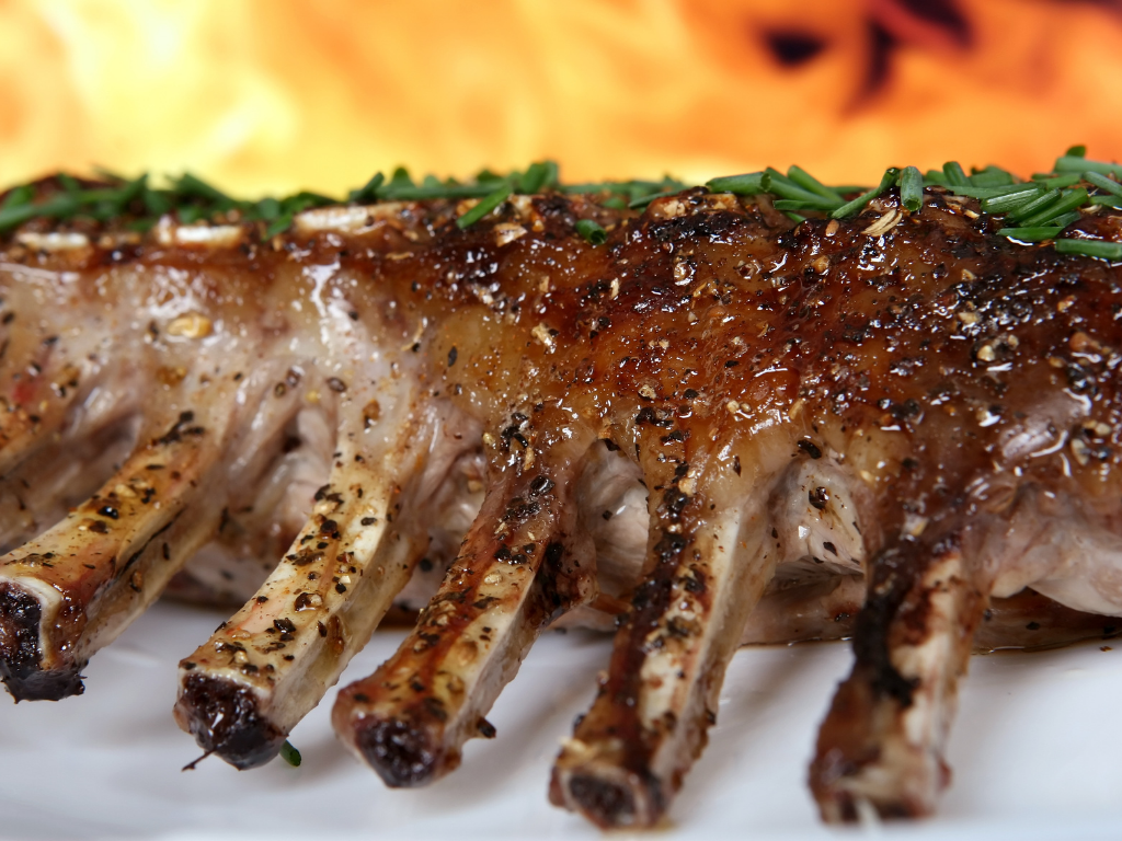 Una noche de fogones, cordero y pescado en Piriápolis