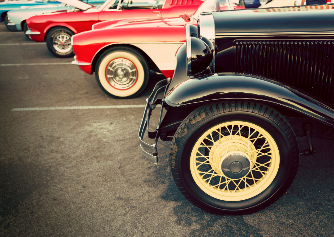 Encuentro de autos clásicos en Piriápolis en memoria de Ito Dellepiane