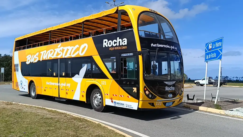 El Bus Turístico de Rocha regresó en 2025 con tour renovado: precio y recorrido