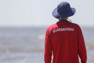 Guardavidas en la temporada 2026 en Uruguay: horarios y playas